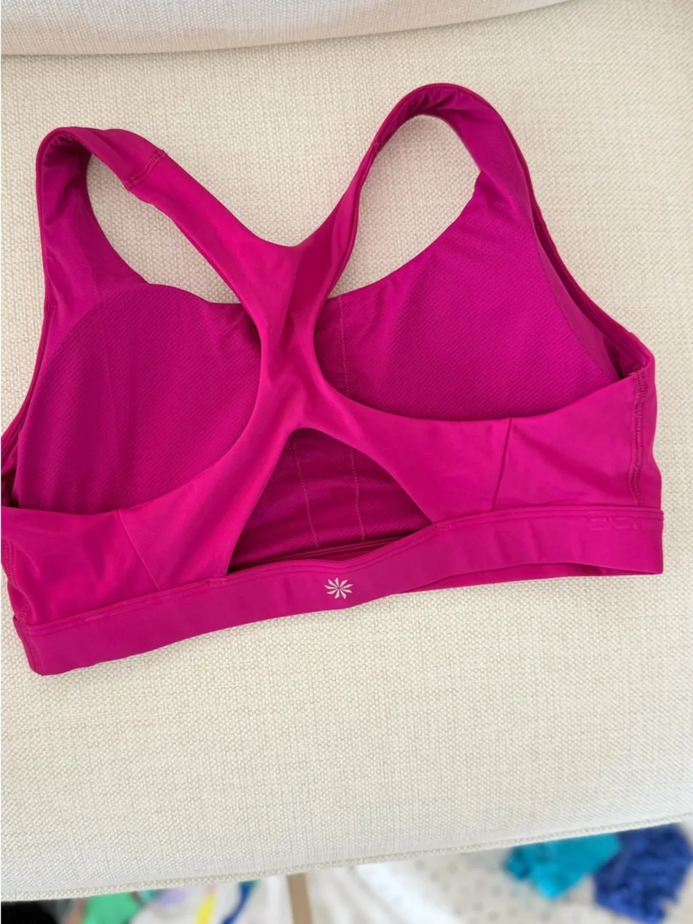 ATHLETA PINK ULTIMATE BRA IN SUPERSONIC size M NWT - Picture 2 of 4
